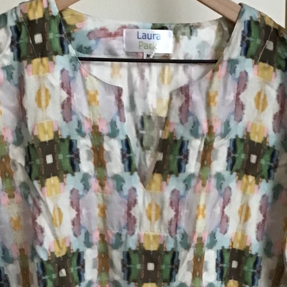 Laura Park Tunic Size Medium Multi Colored Art Design - Picture 2 of 4
